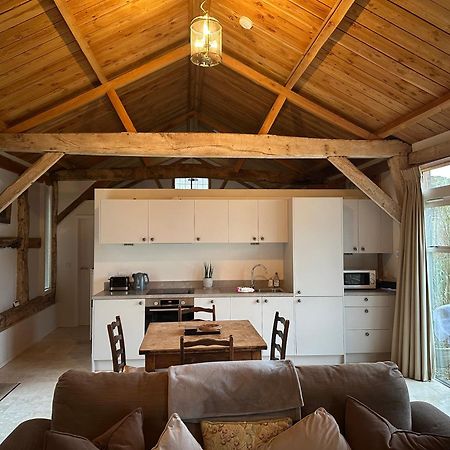 Villa The Barn Romsey Esterno foto